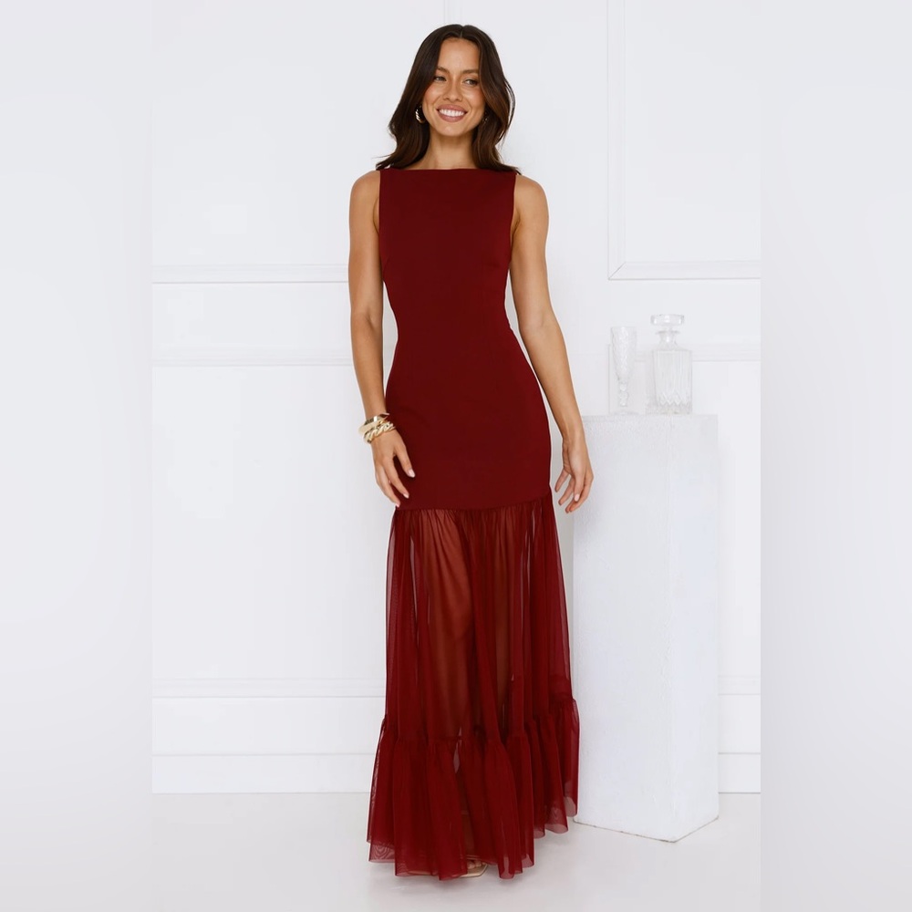 Hello Molly Chic Whispers Burgundy Maxi Dress Size M Formal Mesh Backless
